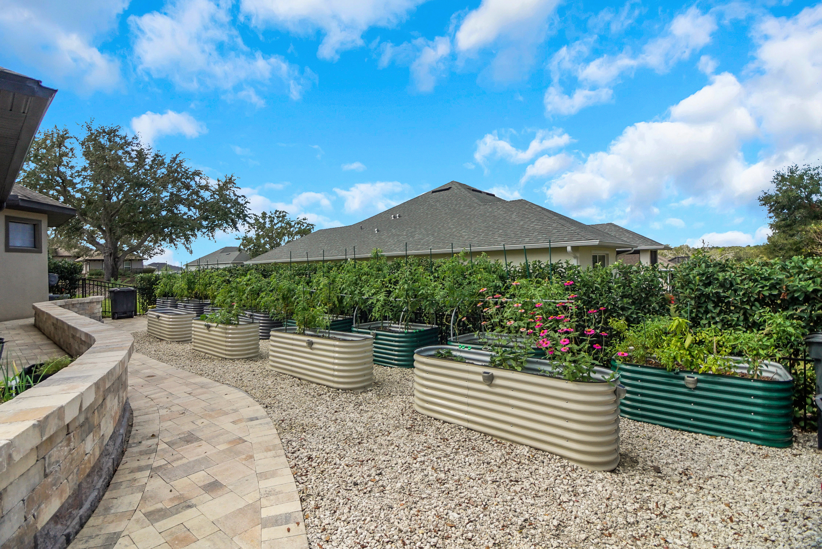 Lady Lake, Florida, 32159, United States, 4 Bedrooms Bedrooms, ,3 BathroomsBathrooms,Residential,For Sale,1922076
