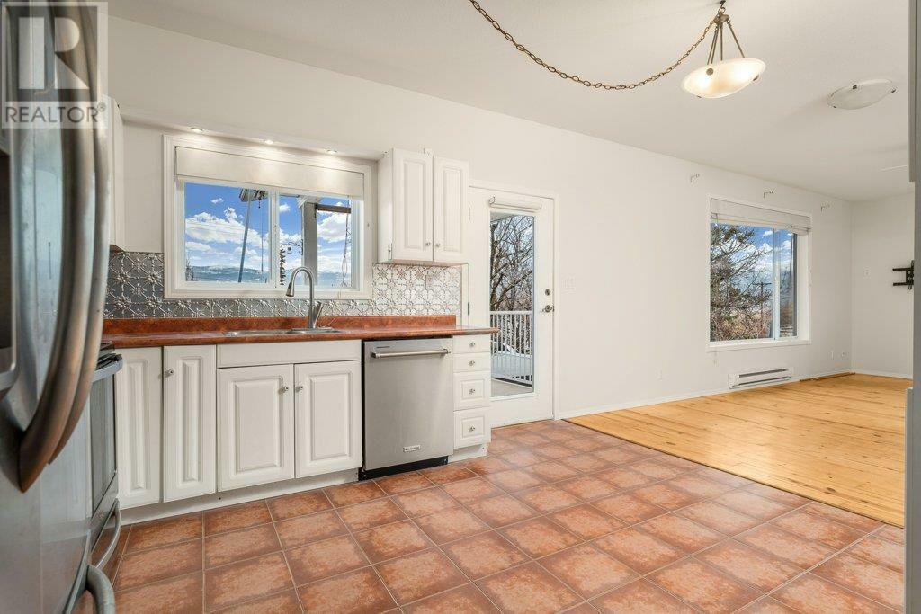 VERNON, British Columbia, V1H 1J9, CA, 6 Bedrooms Bedrooms, ,3 BathroomsBathrooms,Residential,For Sale,1858215
