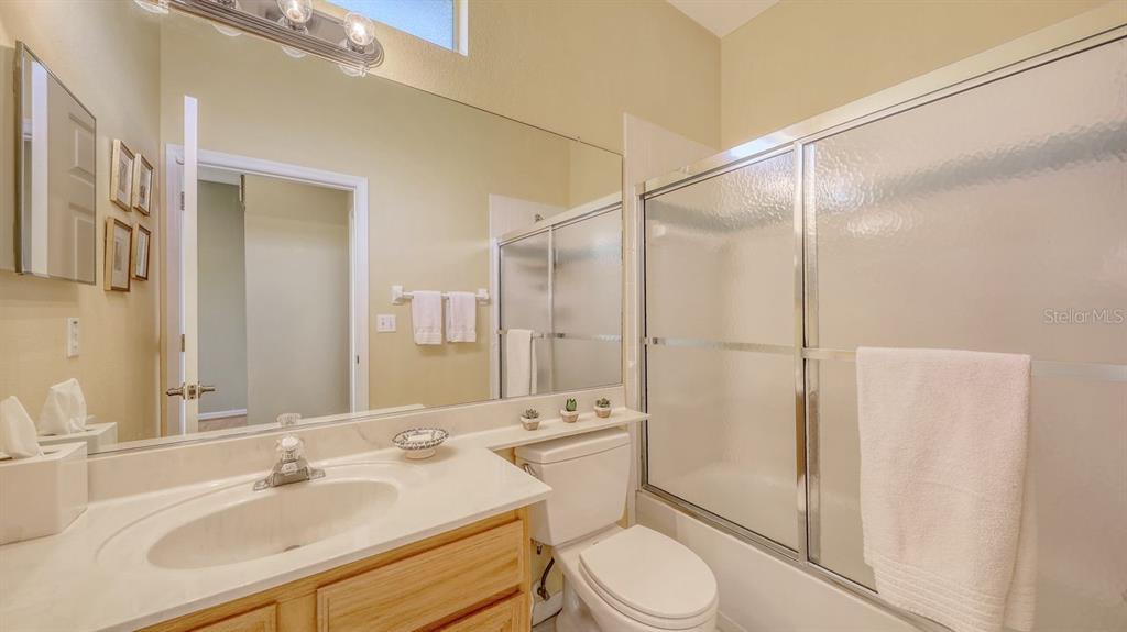 Bradenton, Florida, 34210, United States, 3 Bedrooms Bedrooms, ,2 BathroomsBathrooms,Residential,For Sale,1792897