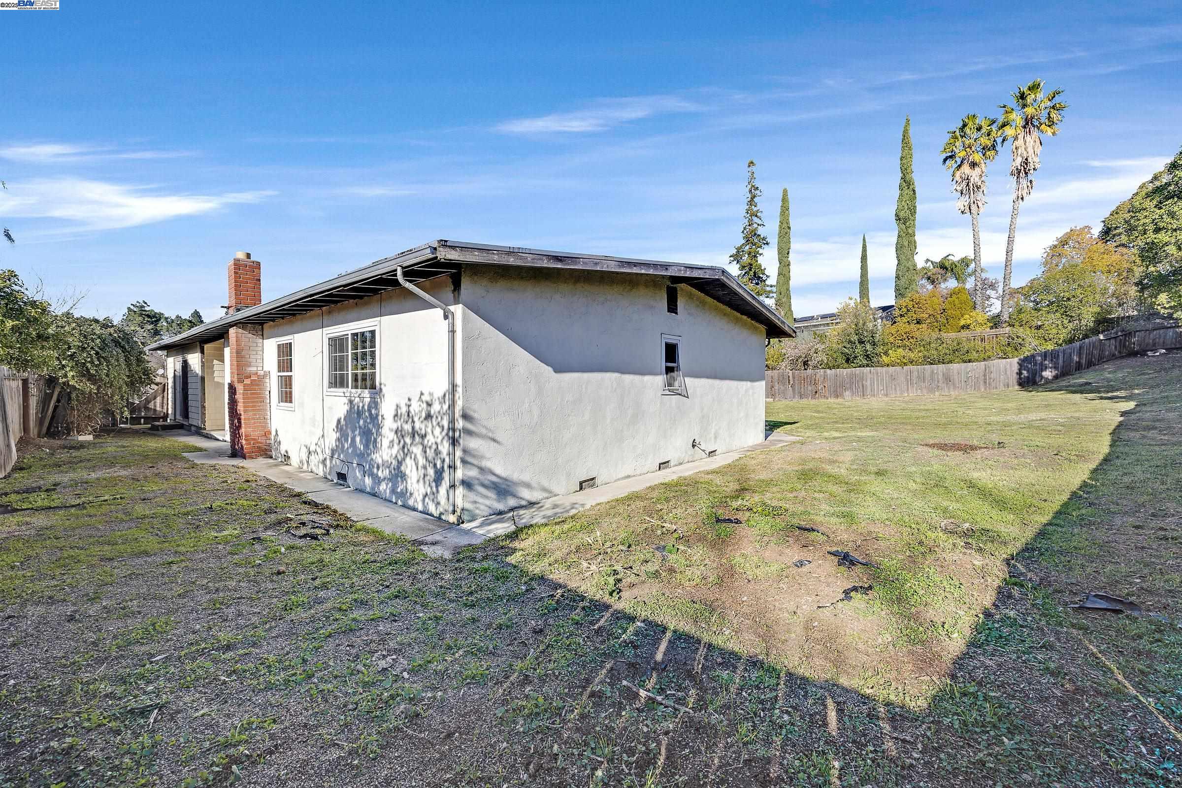 Concord, California, 94521, United States, 4 Bedrooms Bedrooms, ,2 BathroomsBathrooms,Residential,For Sale,1691413