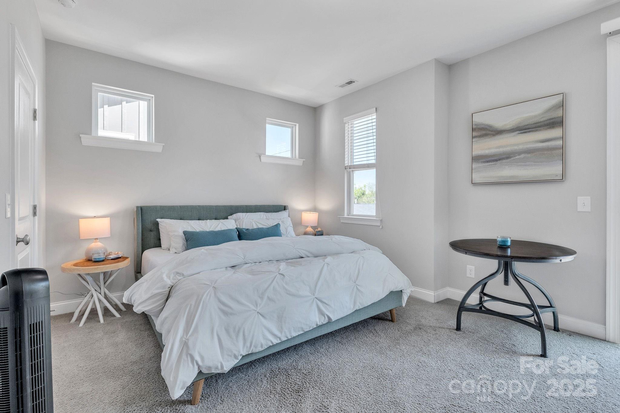 Charlotte, North Carolina, 28206, United States, 3 Bedrooms Bedrooms, ,4 BathroomsBathrooms,Residential,For Sale,1778034