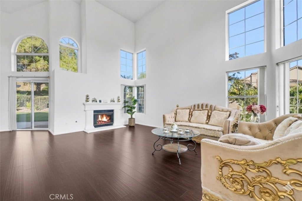 San Dimas, California, 91773, United States, 4 Bedrooms Bedrooms, ,3 BathroomsBathrooms,Residential,For Sale,1986293