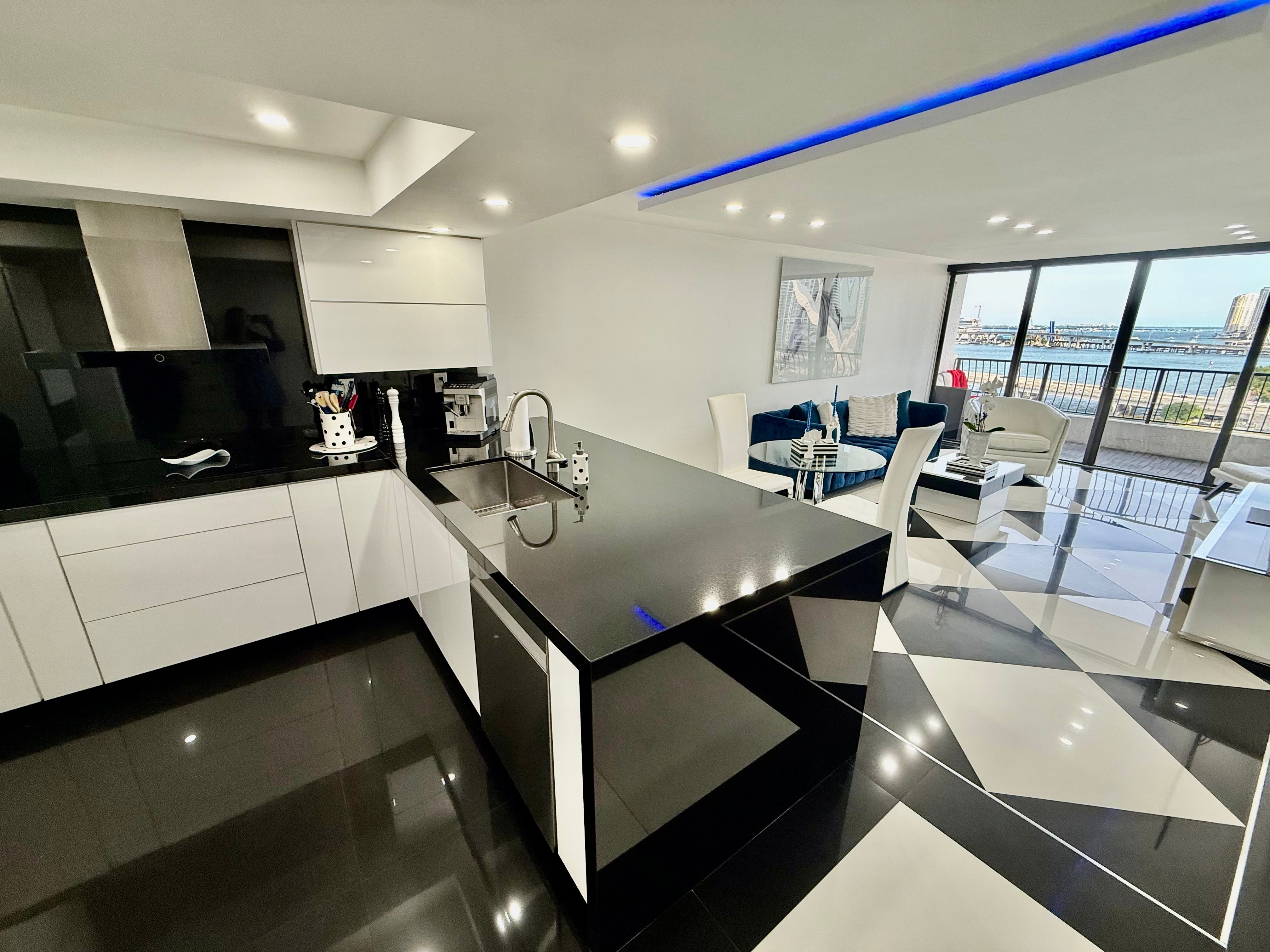  555 NE 15th St, Miami, FL, 33132 - 物件實景