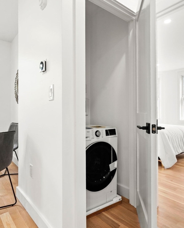 Somerville, Massachusetts, 02143, United States, 2 Bedrooms Bedrooms, ,2 BathroomsBathrooms,Residential,For Sale,1906626