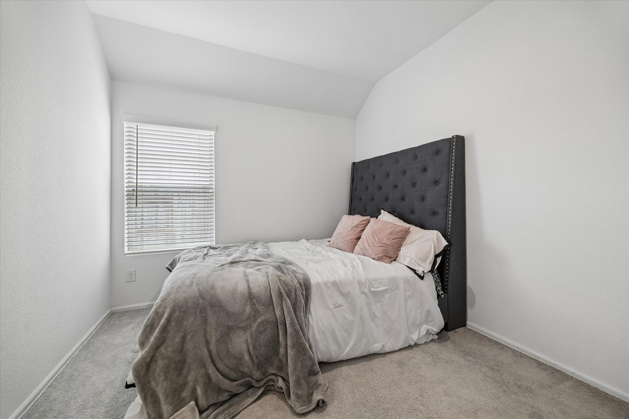  4311 Cedar Ash Drive - 物件實景