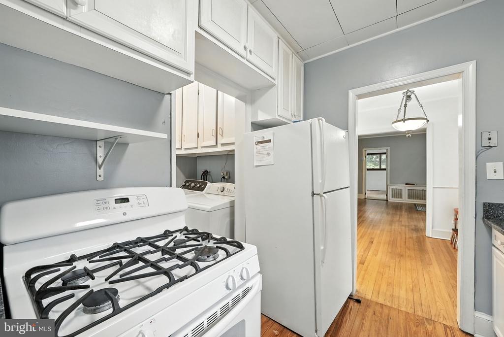Silver Spring, Maryland, 20901, United States, 3 Bedrooms Bedrooms, ,1 BathroomBathrooms,Residential,For Sale,1928721
