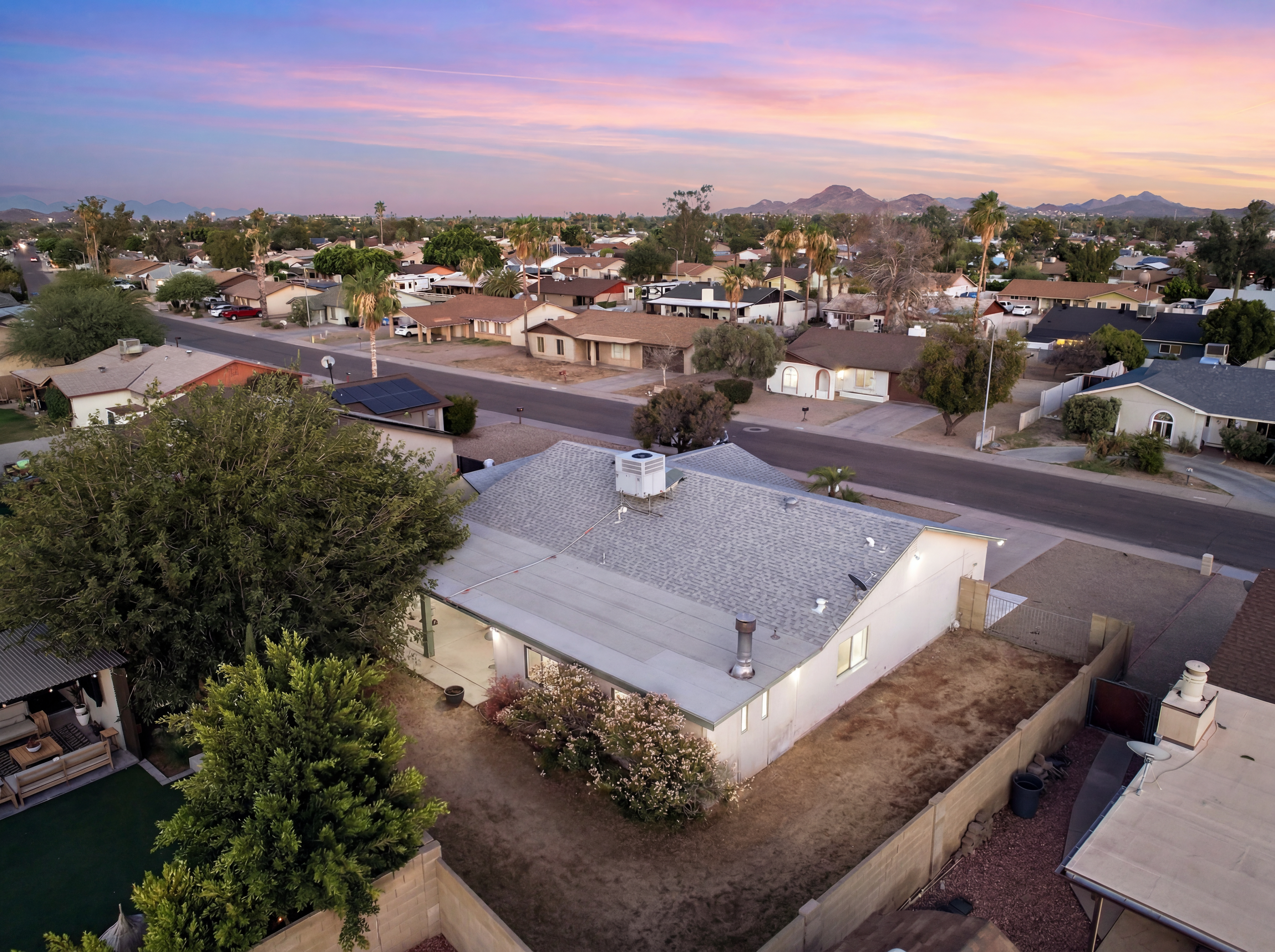  1434 West Kerry Lane  Phoenix, AZ - 物件實景
