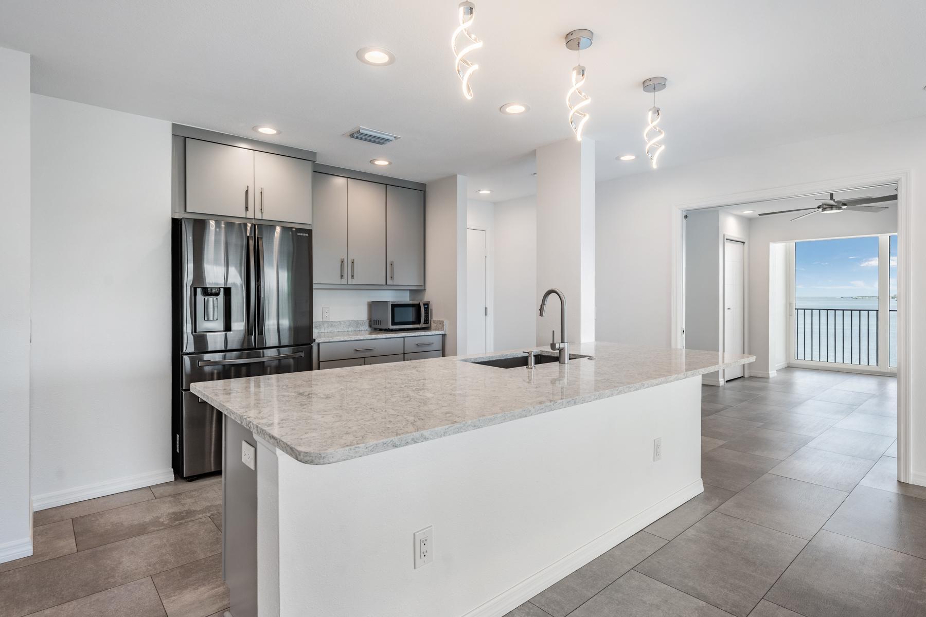 Tarpon Springs, Florida, 34689, United States, 4 Bedrooms Bedrooms, ,4 BathroomsBathrooms,Residential,For Sale,1863560