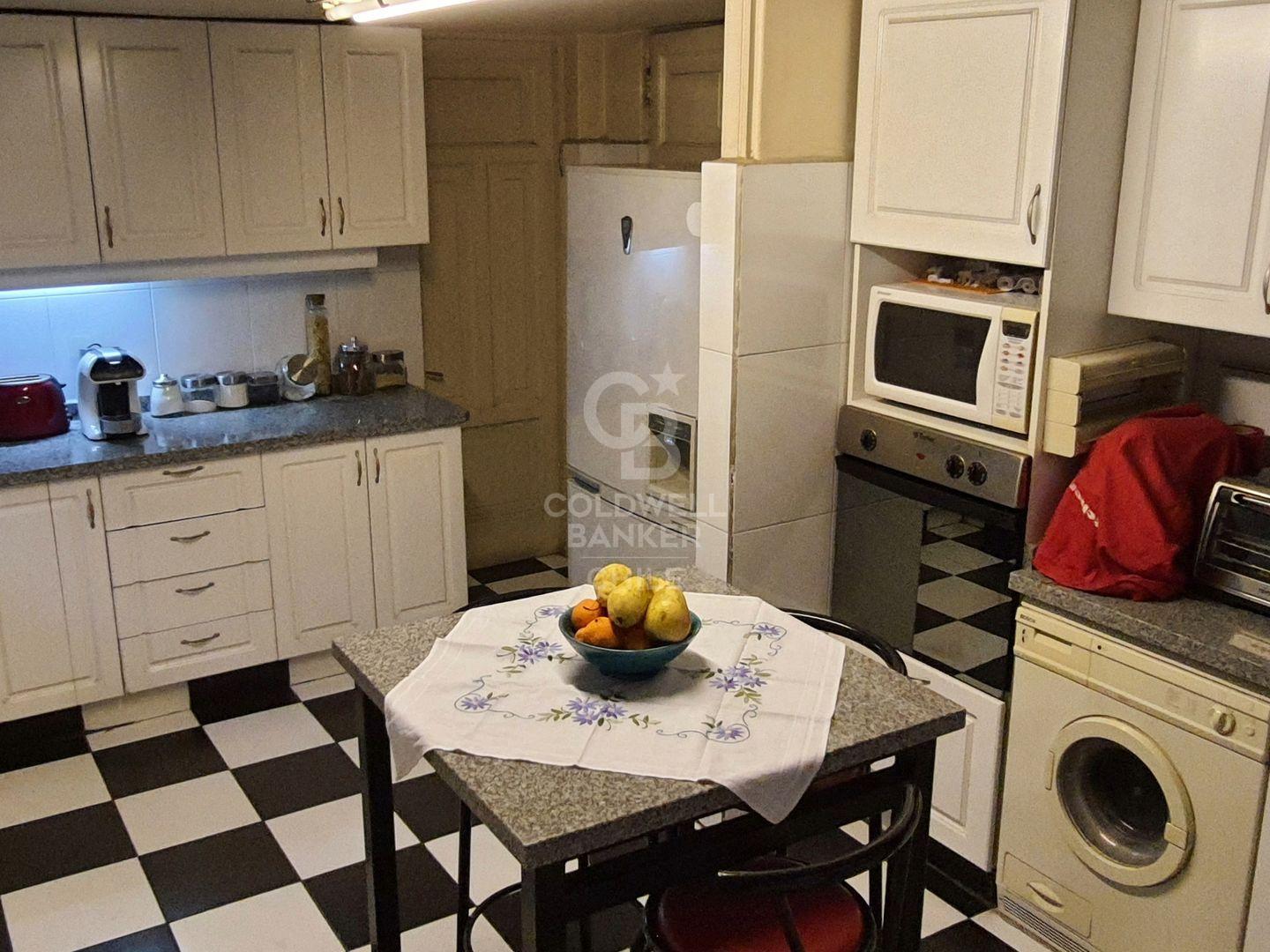 Providencia, Chile, 7 Bedrooms Bedrooms, ,4 BathroomsBathrooms,Residential,For Sale,1758828