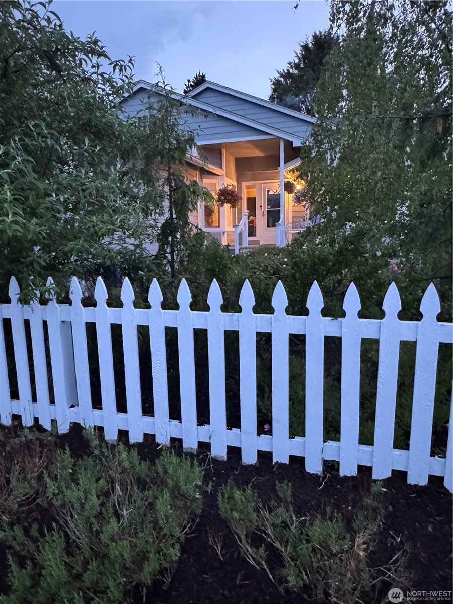 Long Beach, Washington, 98631, United States, 3 Bedrooms Bedrooms, ,2 BathroomsBathrooms,Residential,For Sale,1895276