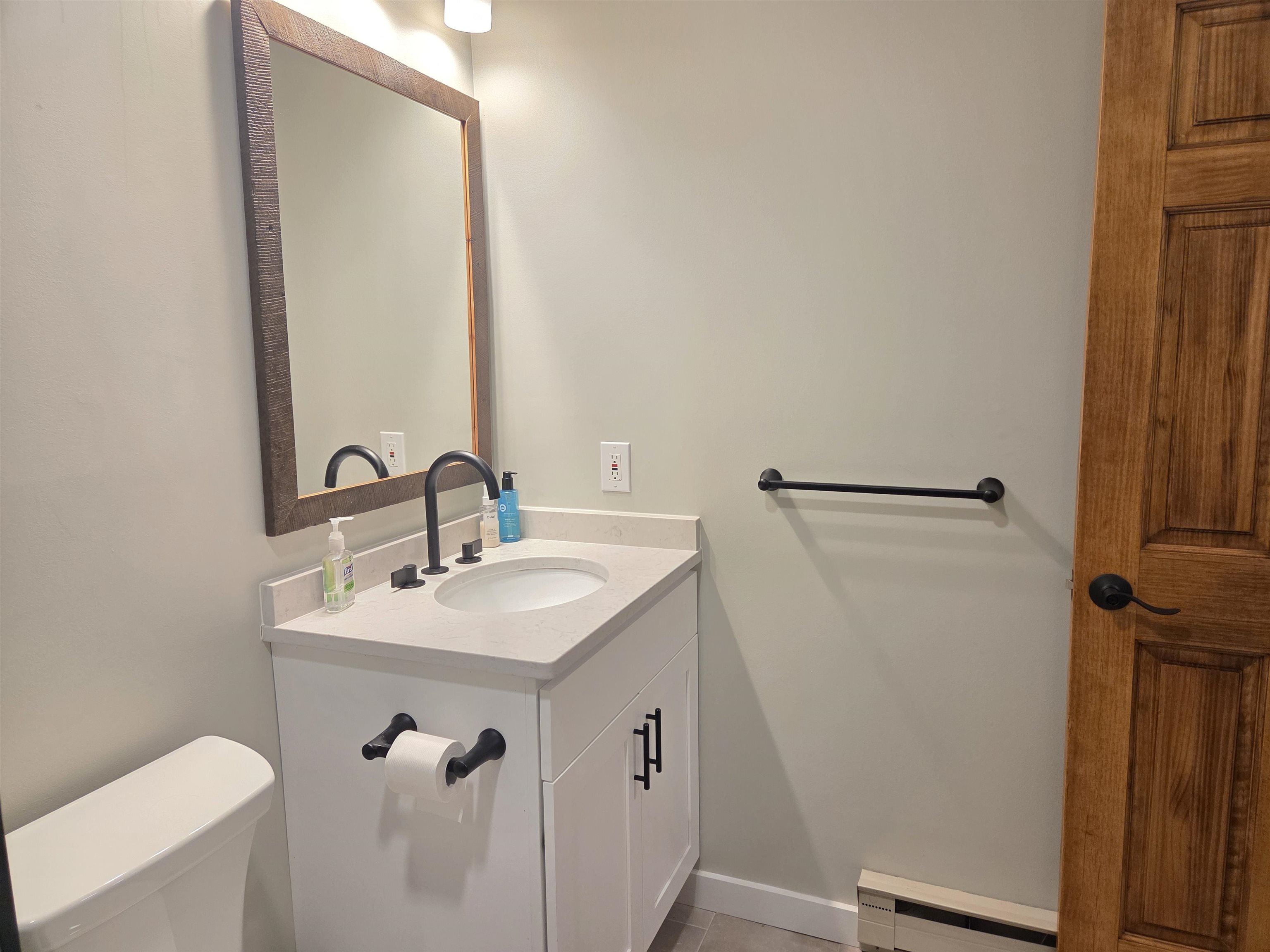 Lincoln, New Hampshire, 03251, United States, 3 Bedrooms Bedrooms, ,2 BathroomsBathrooms,Residential,For Sale,1987969