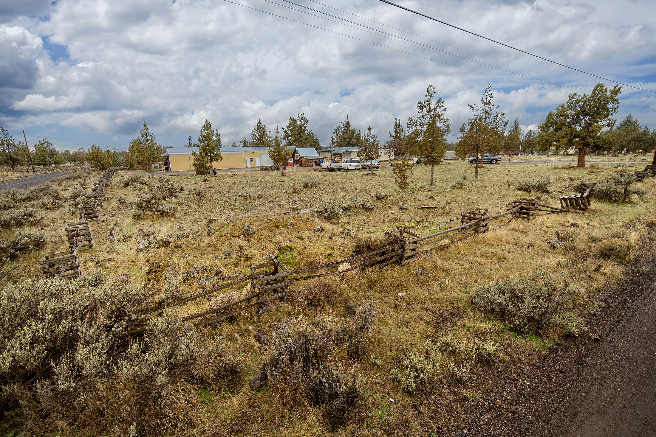 Redmond, Oregon, 97756, United States, 3 Bedrooms Bedrooms, ,2 BathroomsBathrooms,Residential,For Sale,1735905