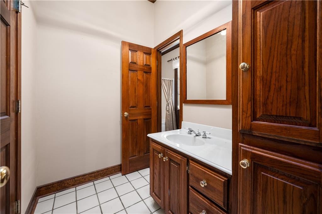 Natchitoches, Louisiana, 71457, United States, 3 Bedrooms Bedrooms, ,3 BathroomsBathrooms,Residential,For Sale,1983691