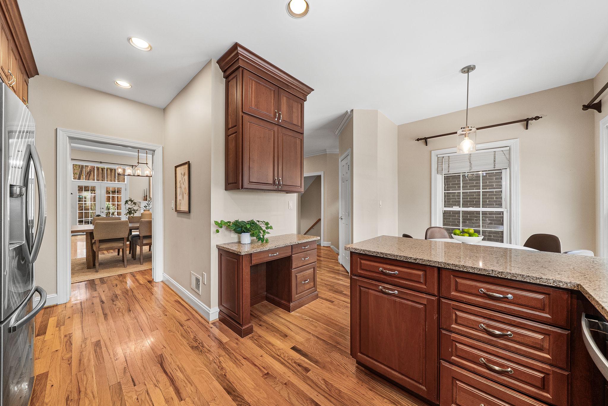 1588 N Colonial Terrace, Arlington, VA, 22209 - 物件實景