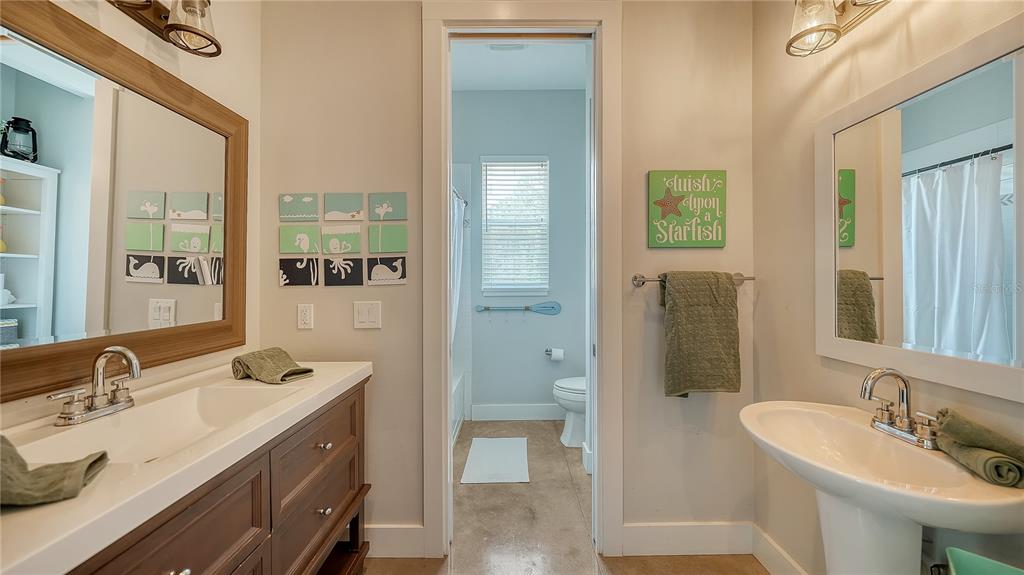 Sarasota, Florida, 34240, United States, 4 Bedrooms Bedrooms, ,4 BathroomsBathrooms,Residential,For Sale,1987822