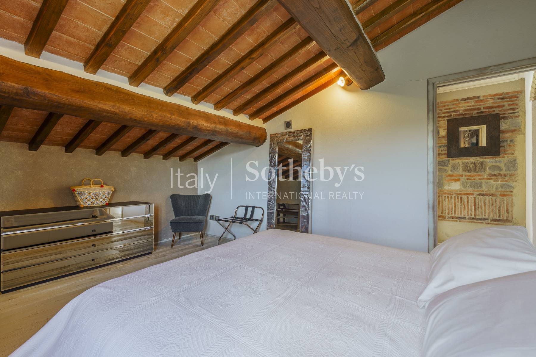  Tuscan Farmhouse with Swimming Pool and 3 Hectares of Olive Grove - 物件實景