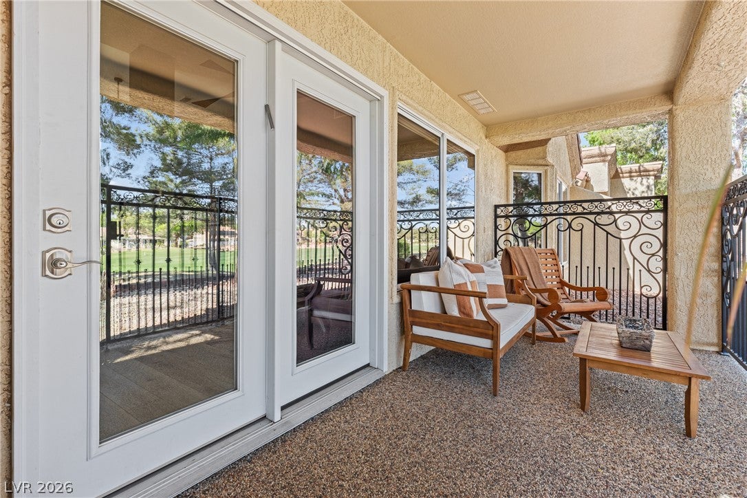 Las Vegas, Nevada, 89134, United States, 2 Bedrooms Bedrooms, ,2 BathroomsBathrooms,Residential,For Sale,2031210