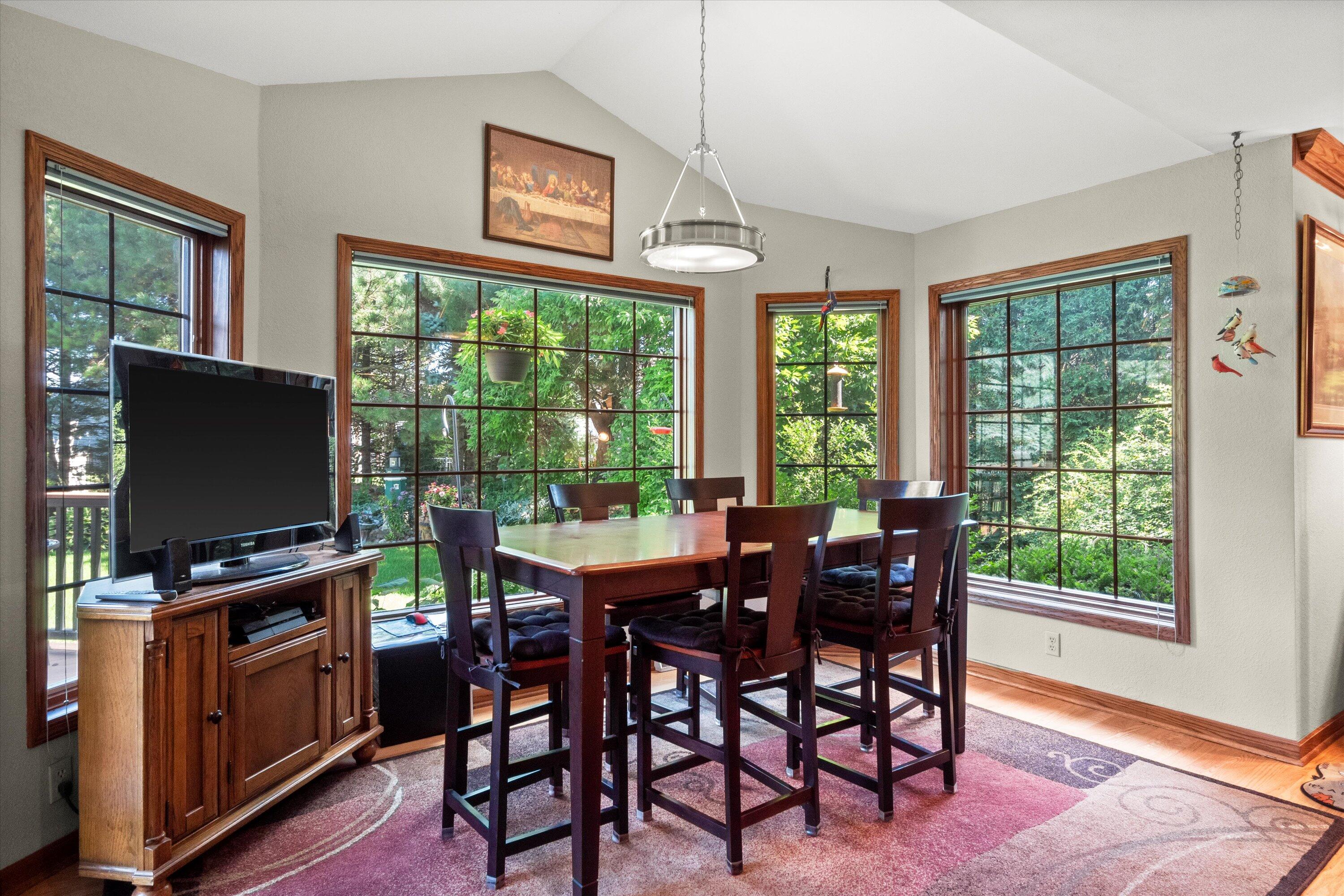 Caledonia, Wisconsin, 53402, United States, 3 Bedrooms Bedrooms, ,3 BathroomsBathrooms,Residential,For Sale,1987324