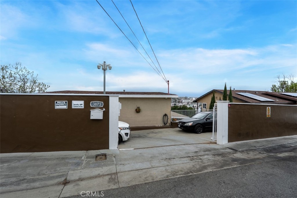 Los Angeles, California, 90063, United States, ,Residential,For Sale,1723335