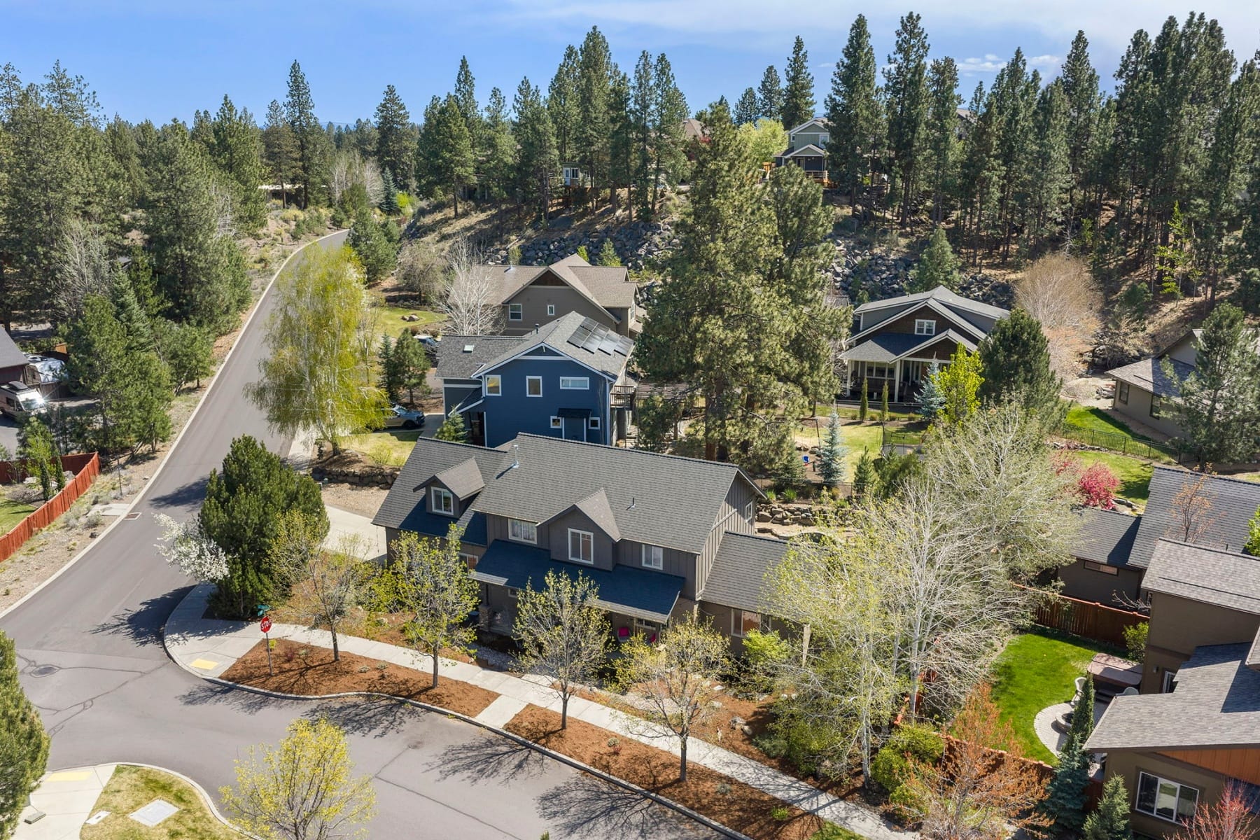  2073 NW Shevlin Crest Drive Bend, OR 97703 - 物件實景