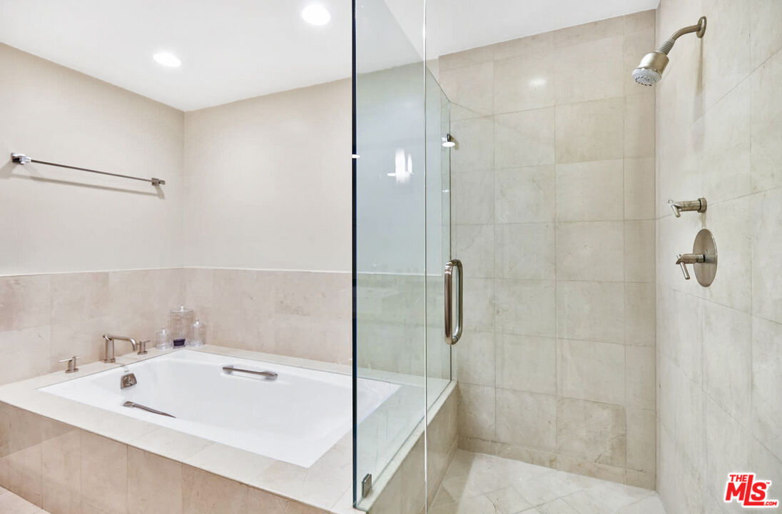 Beverly Hills, California, 90211, United States, 2 Bedrooms Bedrooms, ,3 BathroomsBathrooms,Residential,For Sale,1897211