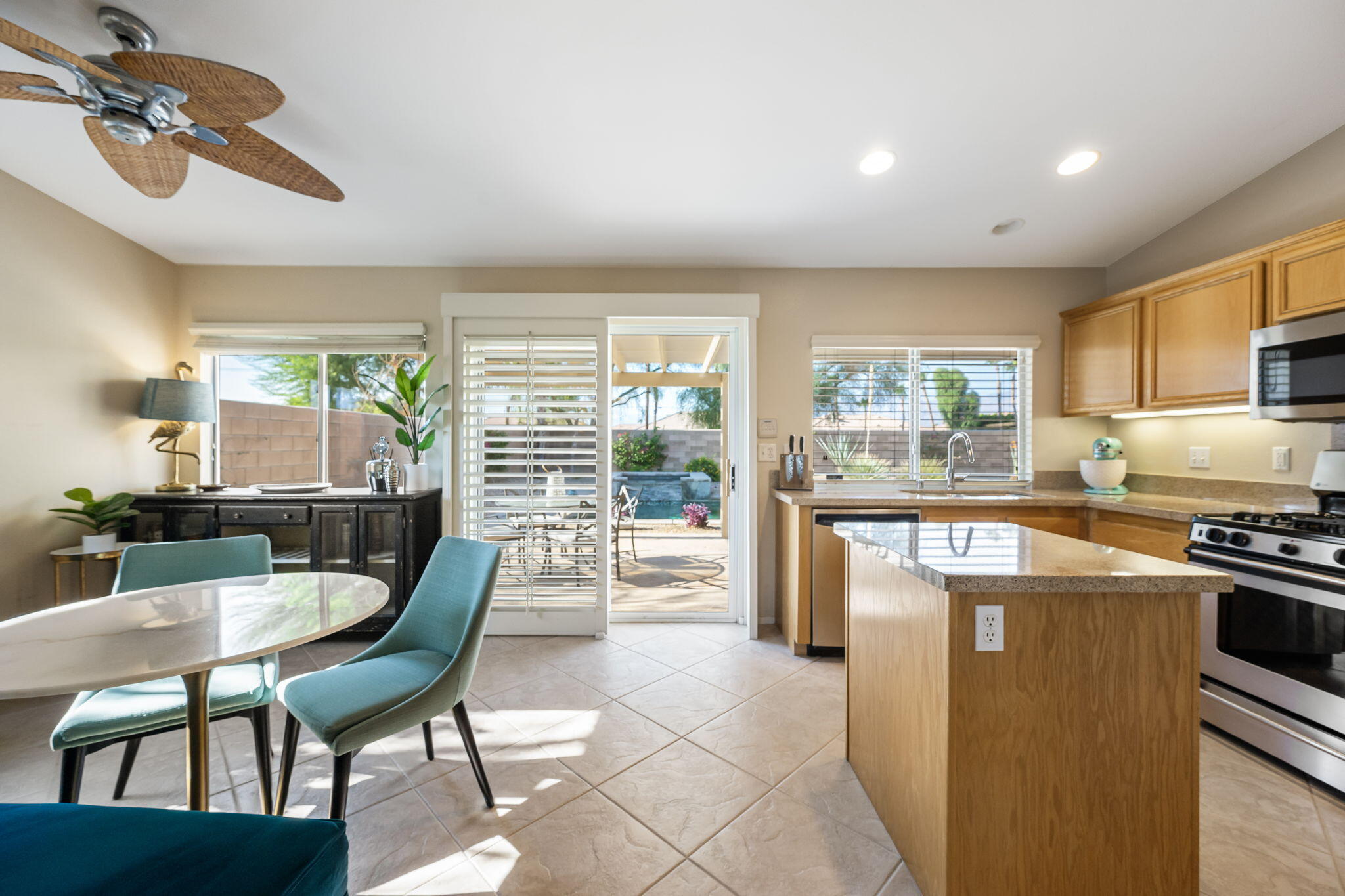 Indio, California, 92201, United States, 3 Bedrooms Bedrooms, ,2 BathroomsBathrooms,Residential,For Sale,1910889