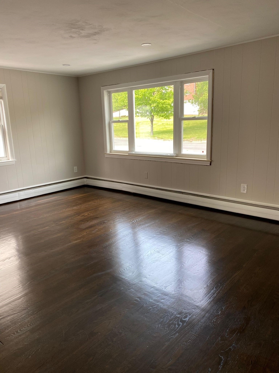 Revere, Massachusetts, 02151, United States, 6 Bedrooms Bedrooms, ,3 BathroomsBathrooms,Residential,For Sale,1898078
