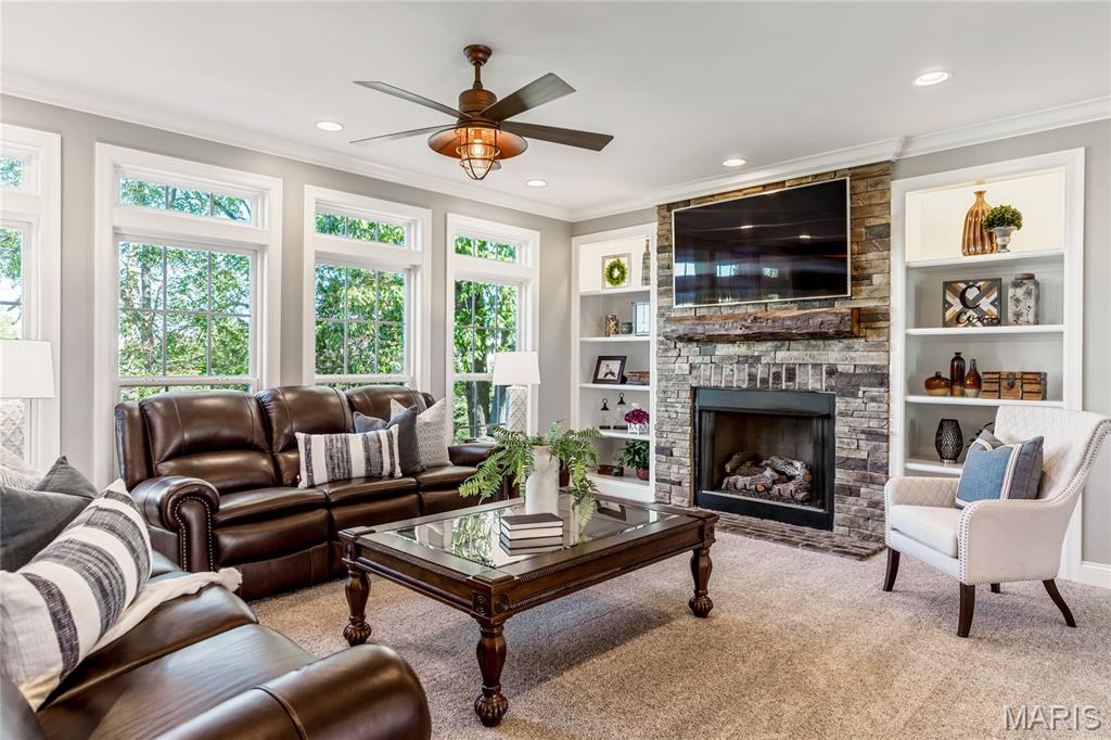 Lake St Louis, Missouri, 63367, United States, 4 Bedrooms Bedrooms, ,4 BathroomsBathrooms,Residential,For Sale,1987646