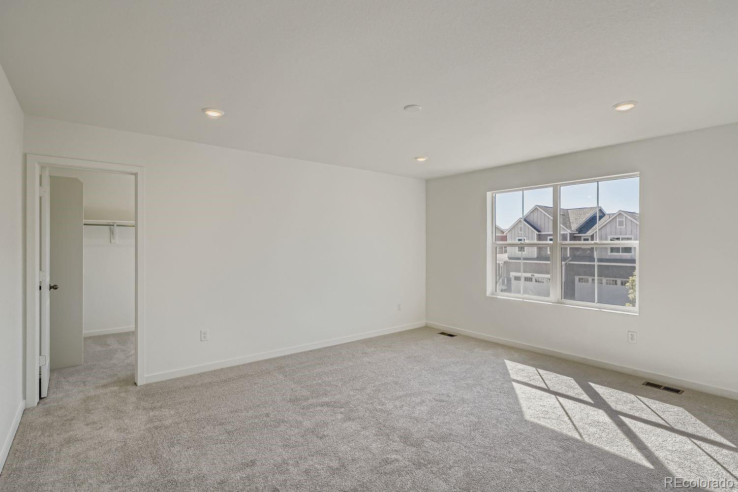 Thornton, Colorado, 80602, United States, 3 Bedrooms Bedrooms, ,2 BathroomsBathrooms,Residential,For Sale,1919663