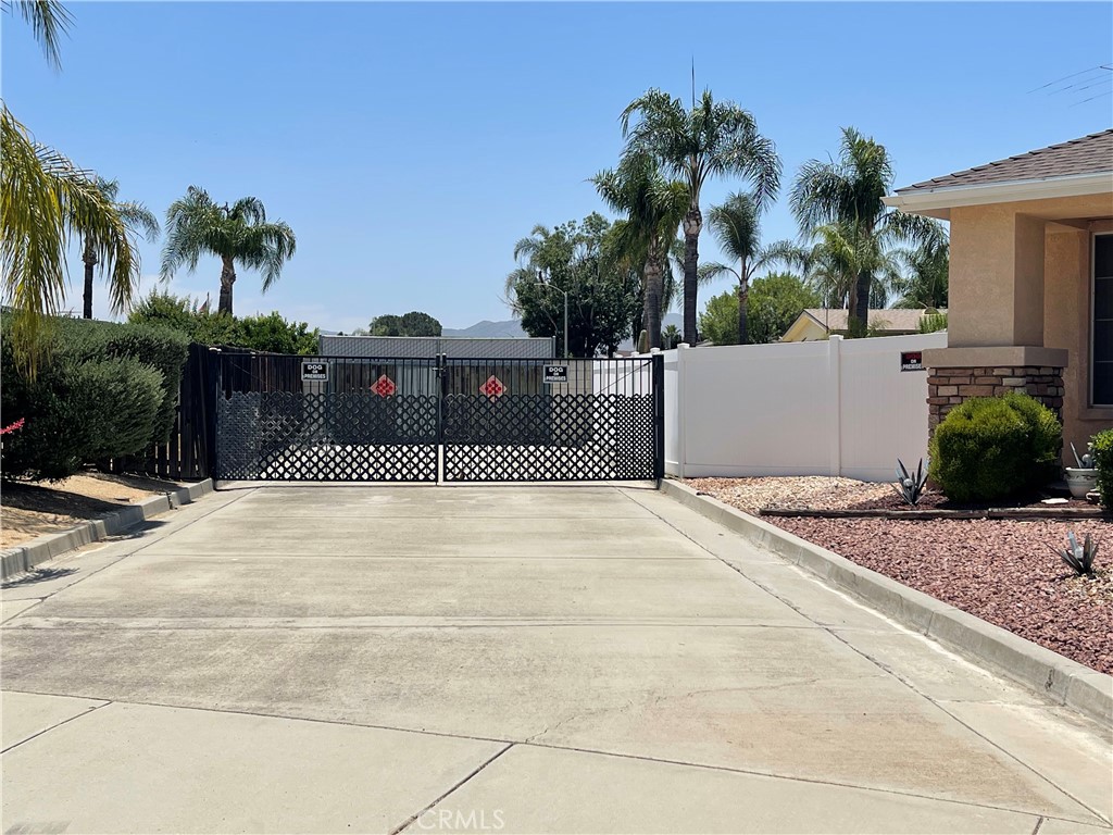 Hemet, California, 92544, United States, 4 Bedrooms Bedrooms, ,1 BathroomBathrooms,Residential,For Sale,1923257