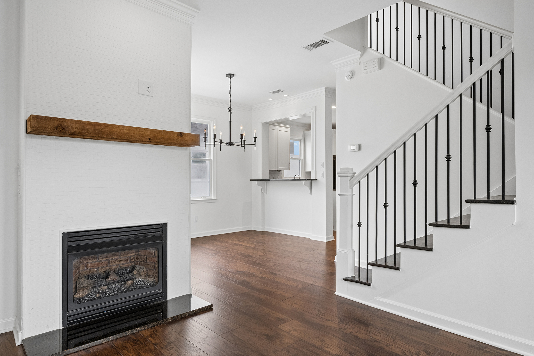  Updated Two-story Condo Tucked inside Intimate Community in Virginia Highland - 物件實景