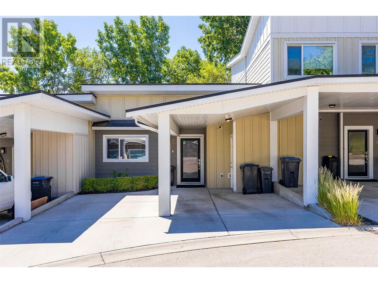 KELOWNA, British Columbia, V1Y 1N1, CA, 2 Bedrooms Bedrooms, ,1 BathroomBathrooms,Residential,For Sale,1859956