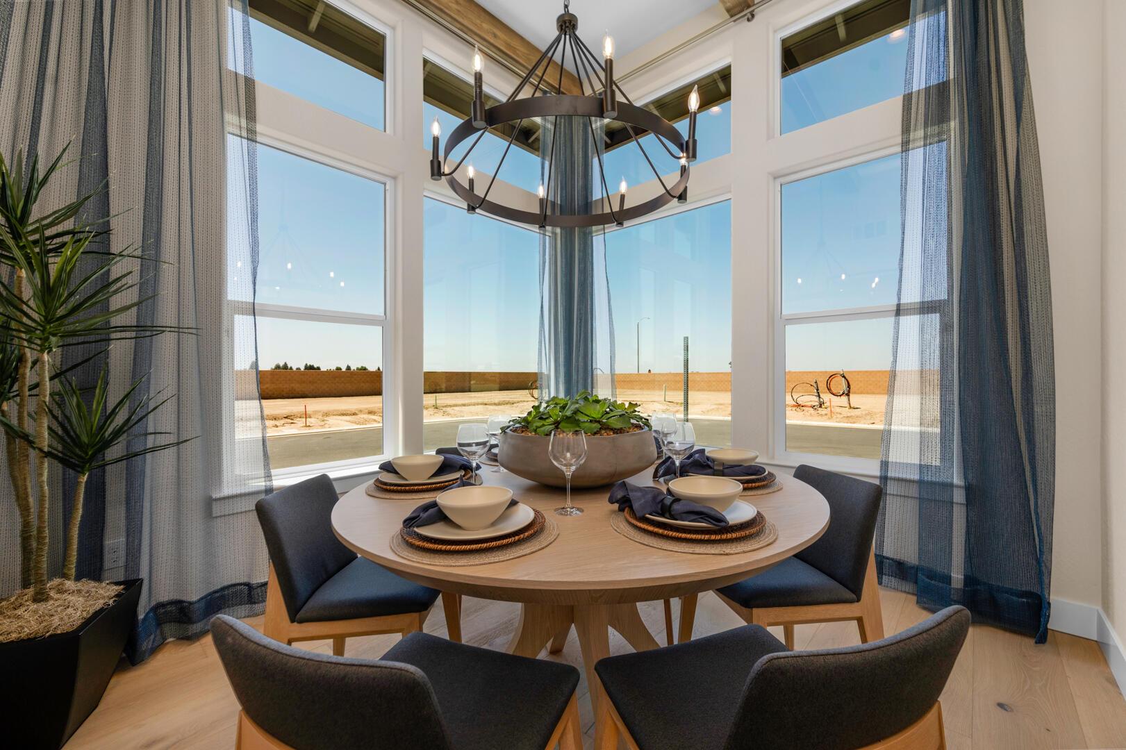 Tulare, California, 93274, United States, 4 Bedrooms Bedrooms, ,3 BathroomsBathrooms,Residential,For Sale,1975165