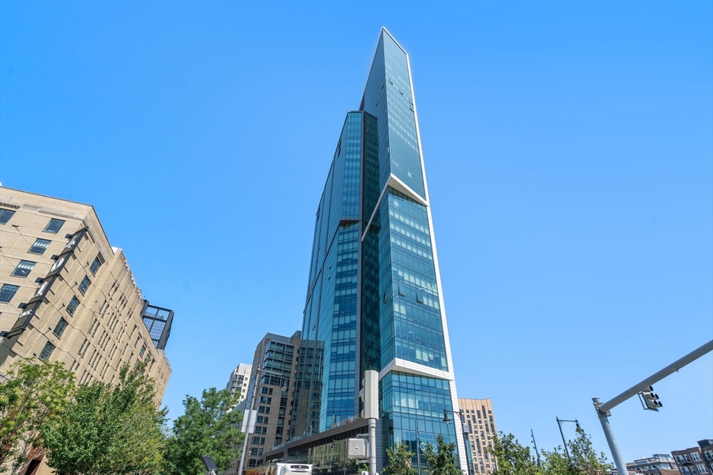 Boston, Massachusetts, 02215, United States, 1 Bedroom Bedrooms, ,1 BathroomBathrooms,Residential,For Sale,1938764