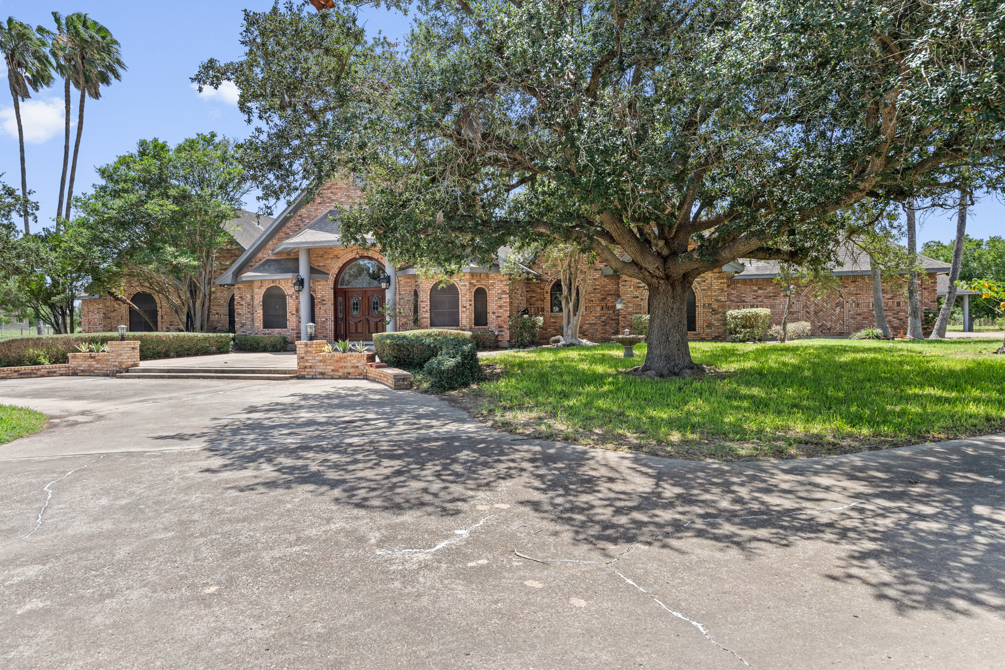 McAllen, Texas, 78504, United States, 7 Bedrooms Bedrooms, ,7 BathroomsBathrooms,Residential,For Sale,1916875