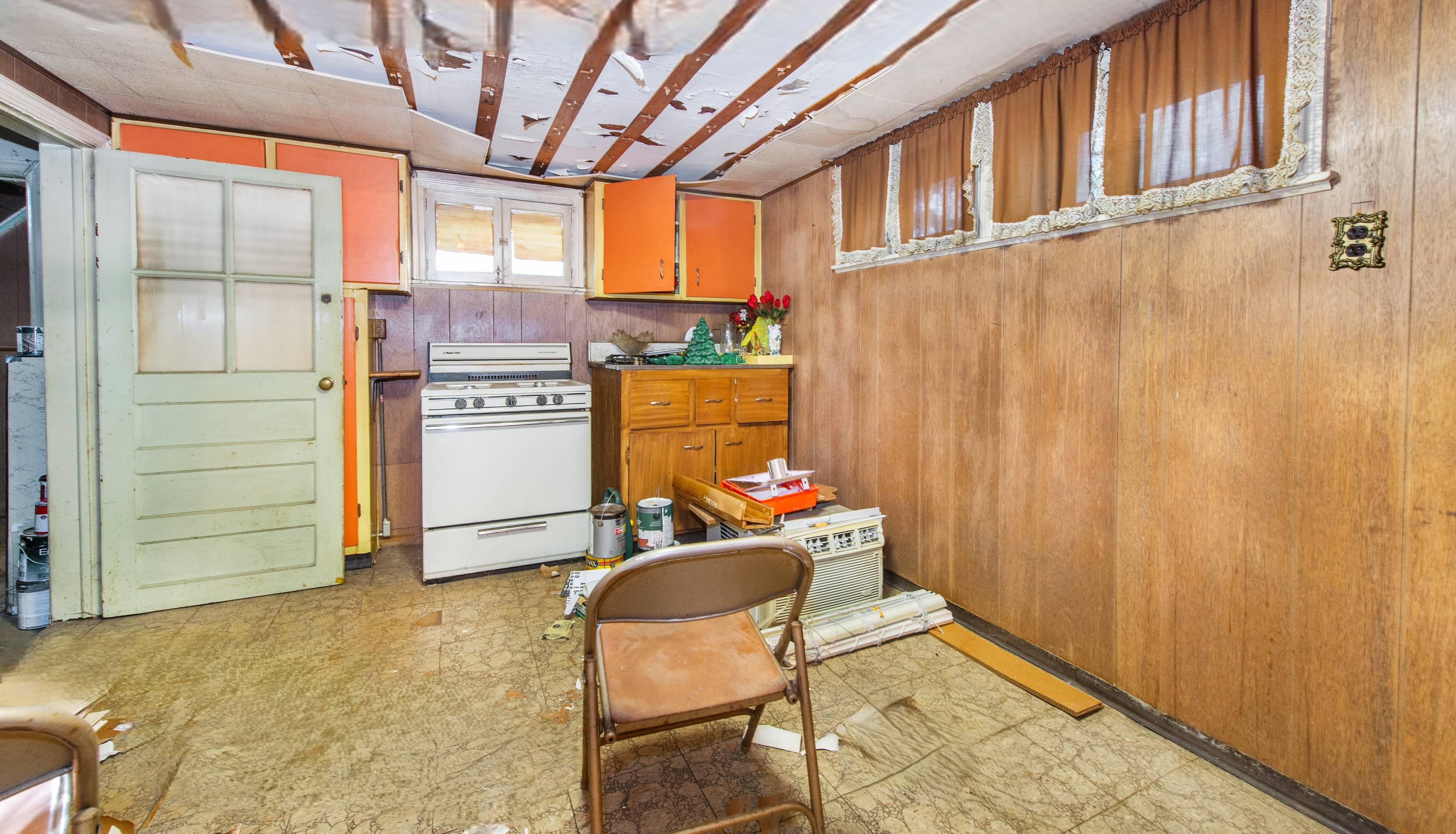 Belleville, New Jersey, 07109, United States, 4 Bedrooms Bedrooms, ,2 BathroomsBathrooms,Residential,For Sale,1977924