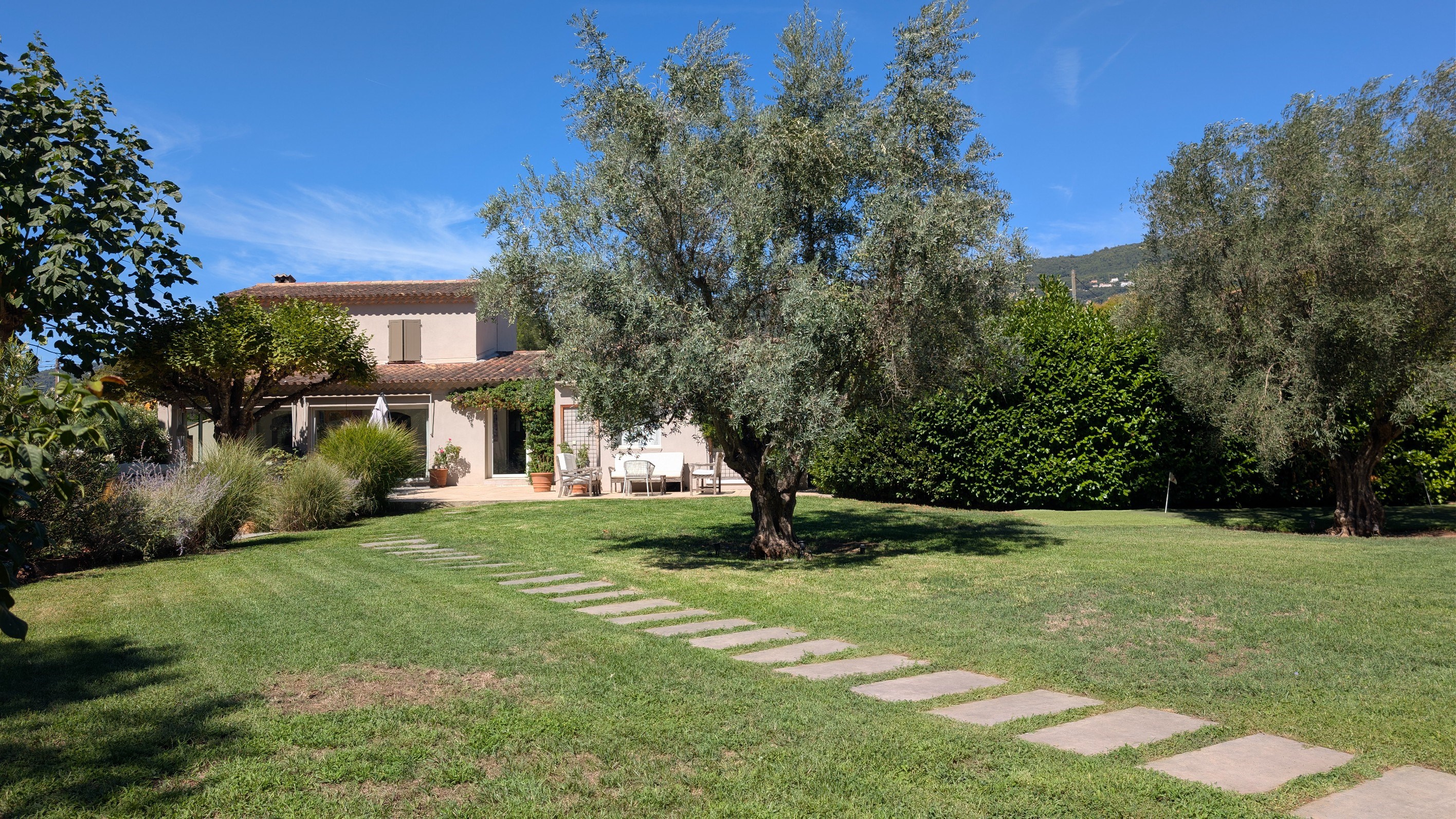  Peymeinade, villa with open views over Cabris, 7 suites, pool and leisure ameni… - 物件實景
