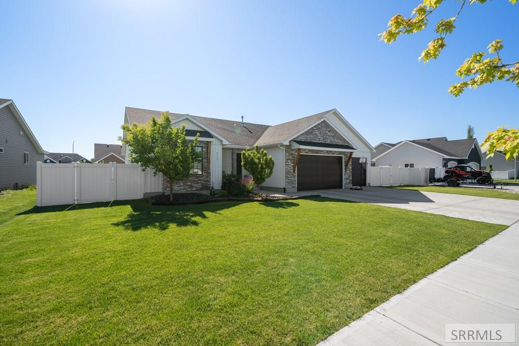 IDAHO FALLS, Idaho, 83402, United States, 6 Bedrooms Bedrooms, ,3 BathroomsBathrooms,Residential,For Sale,1980843