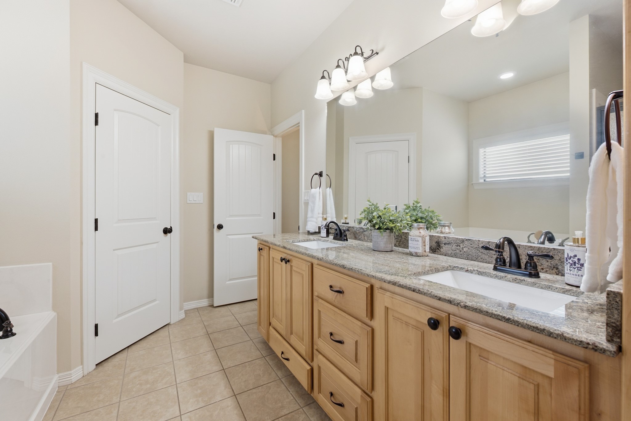  8700 Tejas Ranch Loop, Bryan, TX 77808 - 物件實景