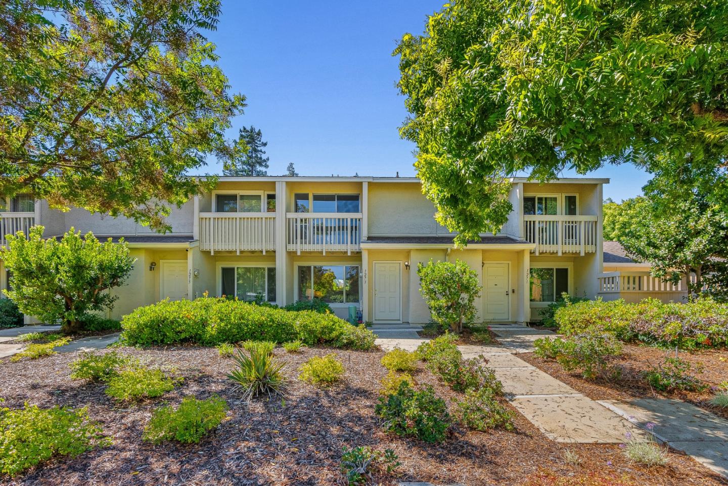 Sunnyvale, California, 94087, United States, 2 Bedrooms Bedrooms, ,2 BathroomsBathrooms,Residential,For Sale,1947978