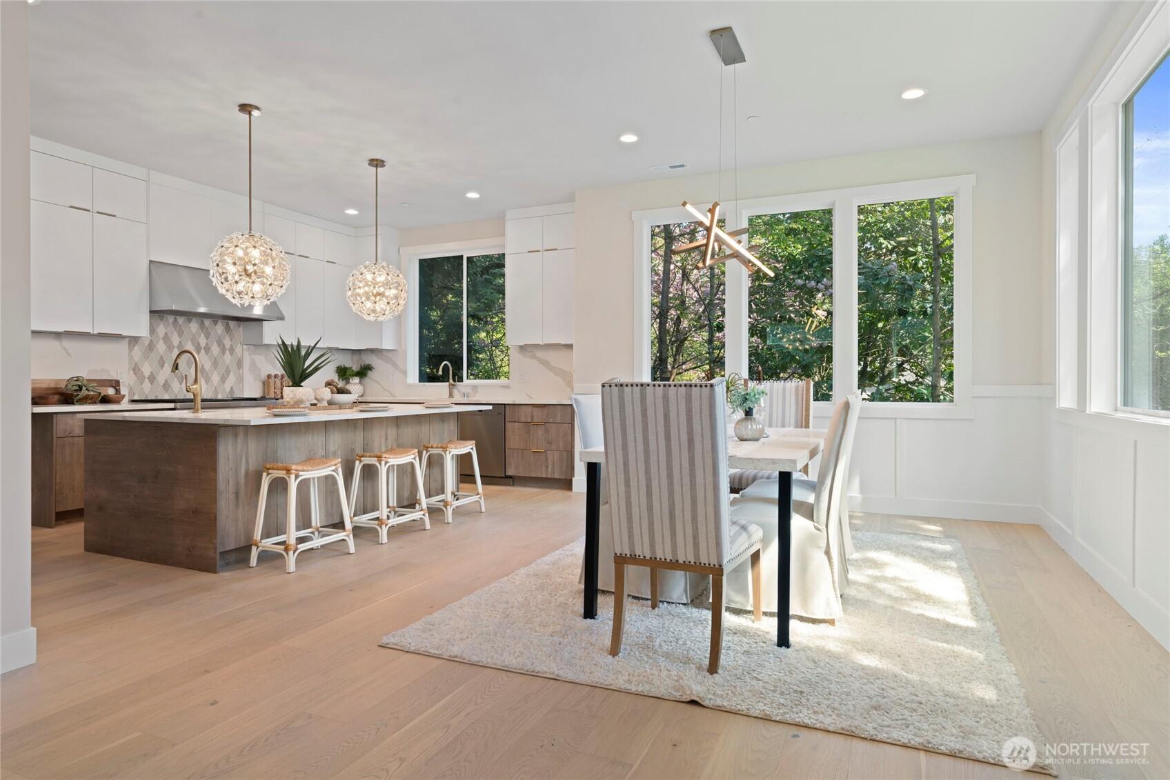 BELLEVUE, Washington, 98004, United States, 5 Bedrooms Bedrooms, ,5 BathroomsBathrooms,Residential,For Sale,1875592