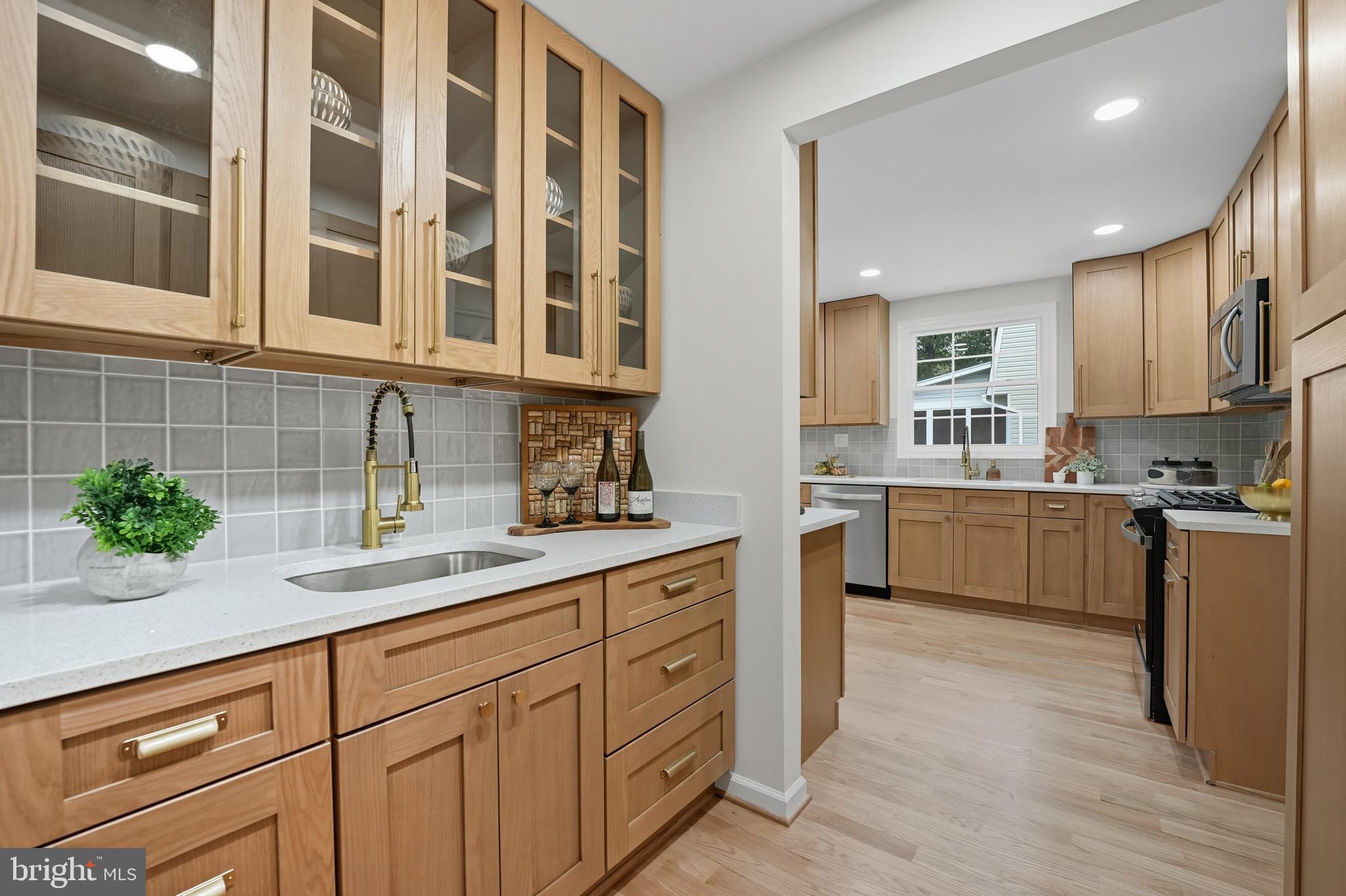 Fairfax, Virginia, 22032, United States, 4 Bedrooms Bedrooms, ,3 BathroomsBathrooms,Residential,For Sale,1984417