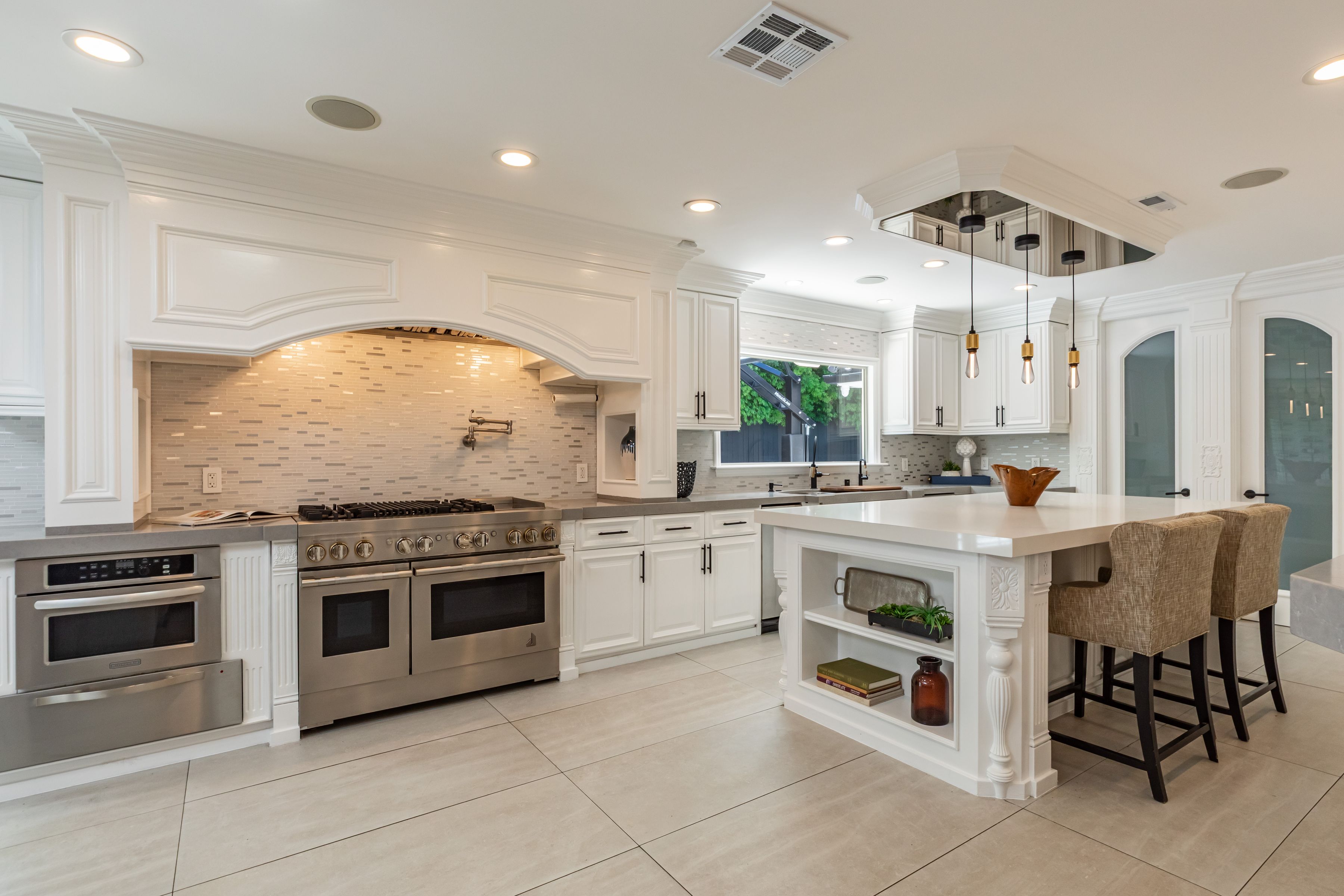  Thoughtfully Reimagined Tarzana Estate - 物件實景