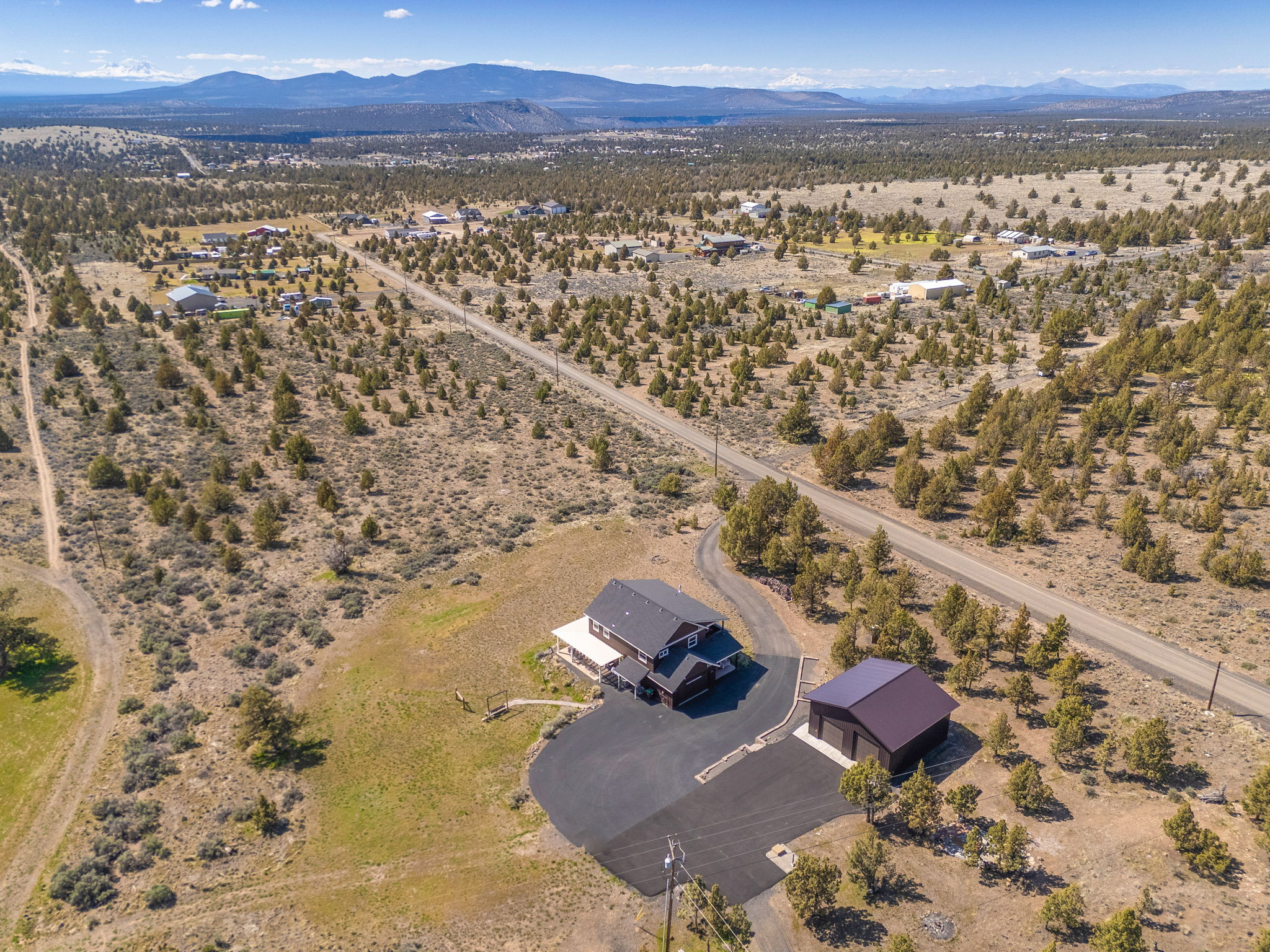 Prineville, Oregon, 97754, United States, 3 Bedrooms Bedrooms, ,3 BathroomsBathrooms,Residential,For Sale,1787892