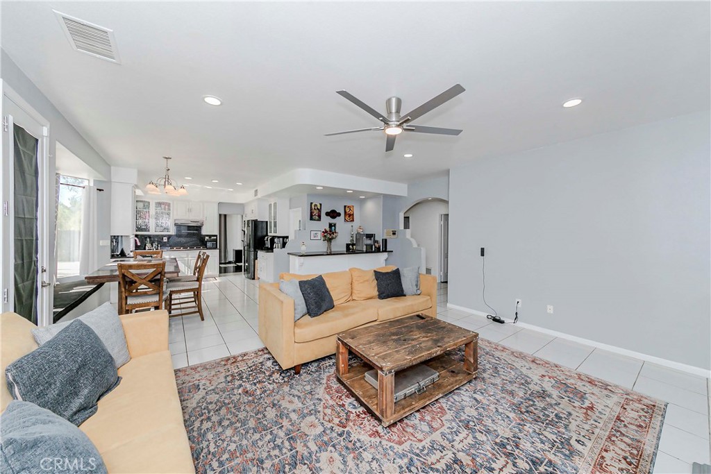 Moreno Valley, California, 92557, United States, 4 Bedrooms Bedrooms, ,4 BathroomsBathrooms,Residential,For Sale,1979088