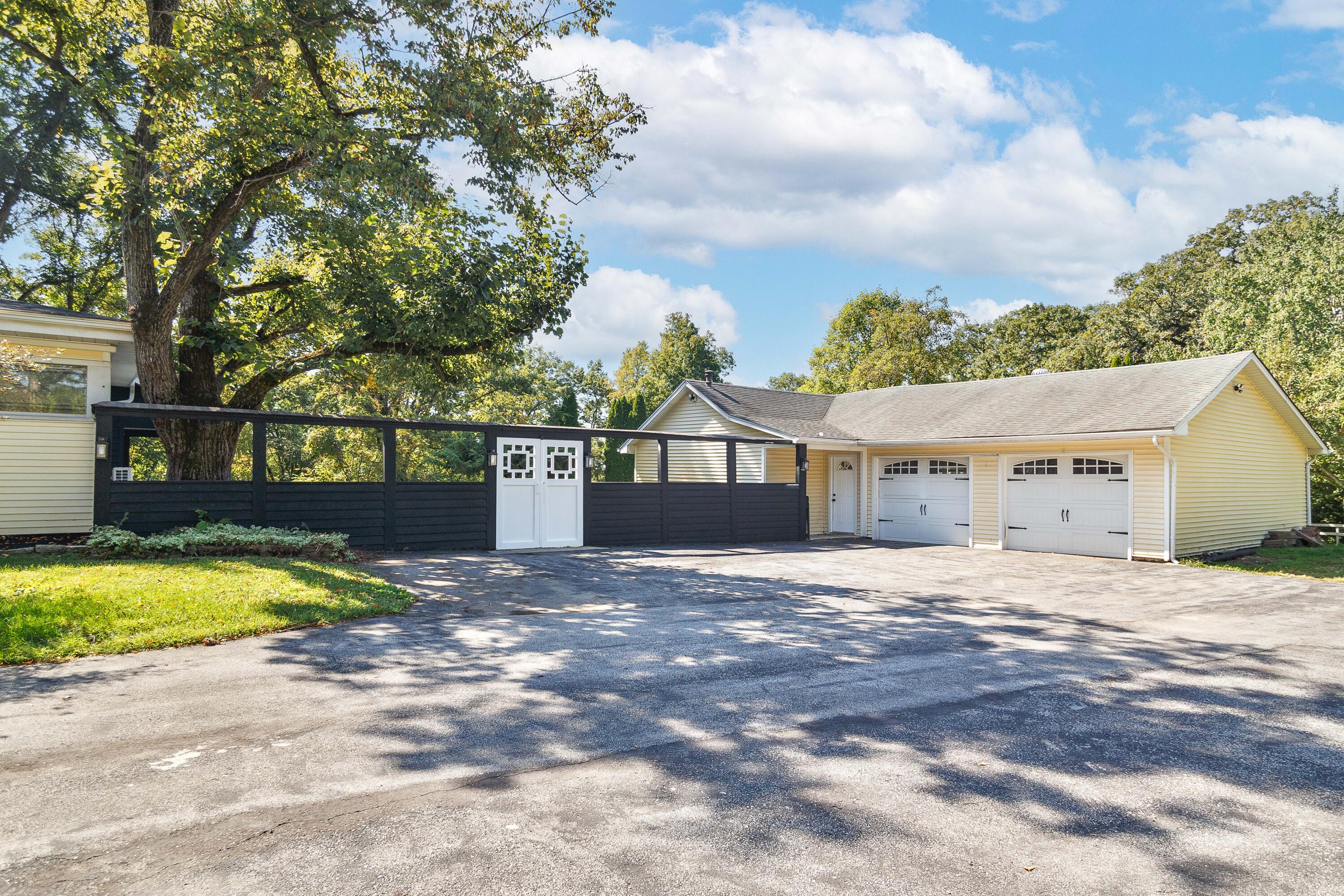 Crown Point, Indiana, 46307, United States, 5 Bedrooms Bedrooms, ,3 BathroomsBathrooms,Residential,For Sale,1946905