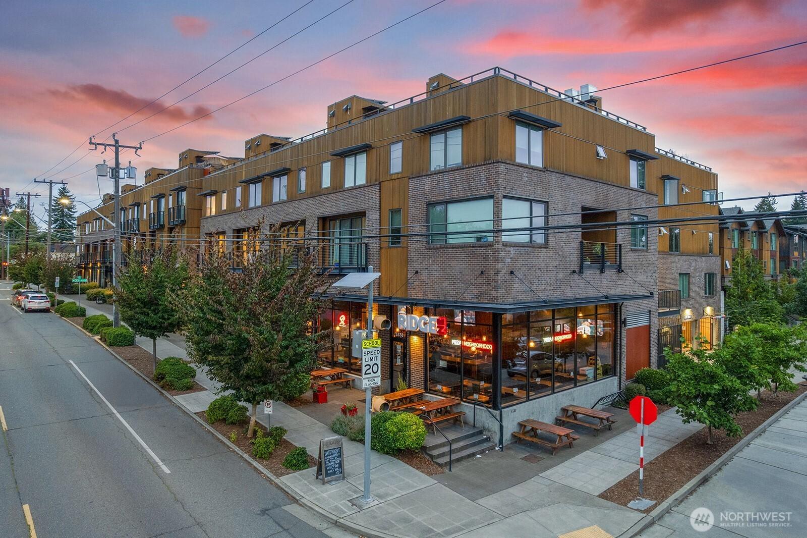 SEATTLE, Washington, 98115, United States, 2 Bedrooms Bedrooms, ,3 BathroomsBathrooms,Residential,For Sale,1918220
