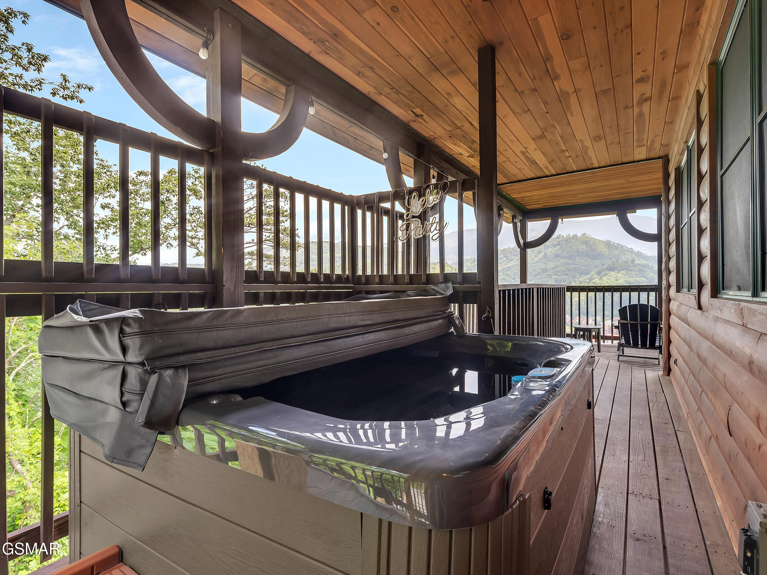 Gatlinburg, Tennessee, 37738, United States, 8 Bedrooms Bedrooms, ,10 BathroomsBathrooms,Residential,For Sale,2018068