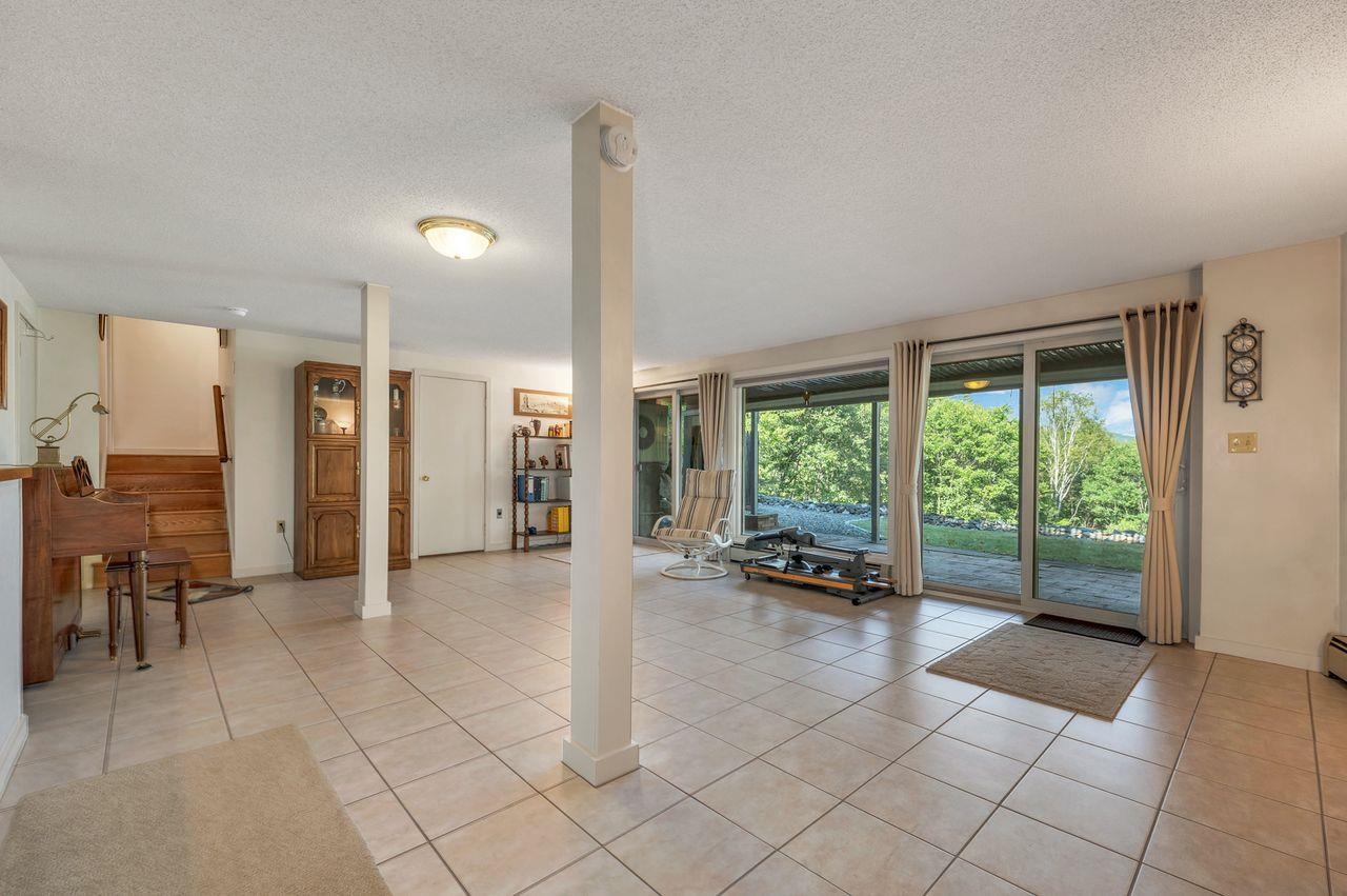 Thornton, New Hampshire, 03285, United States, 3 Bedrooms Bedrooms, ,2 BathroomsBathrooms,Residential,For Sale,1933303