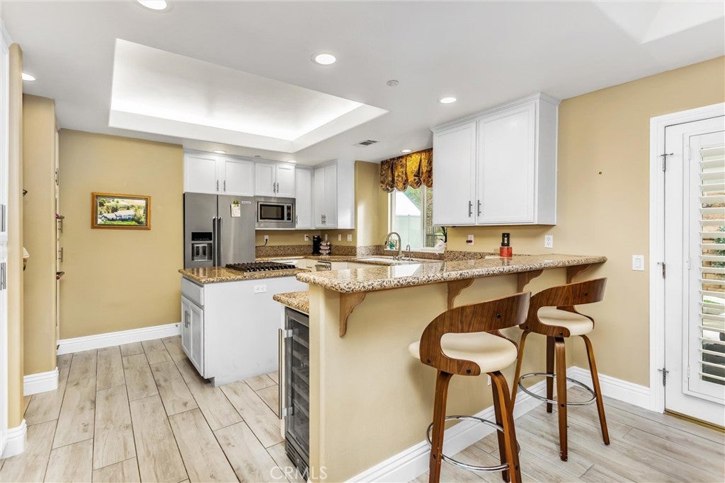 Redlands, California, 92373, United States, 5 Bedrooms Bedrooms, ,4 BathroomsBathrooms,Residential,For Sale,1992456